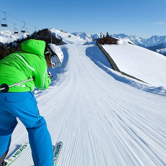 Skiers on the Schmittenhöhe